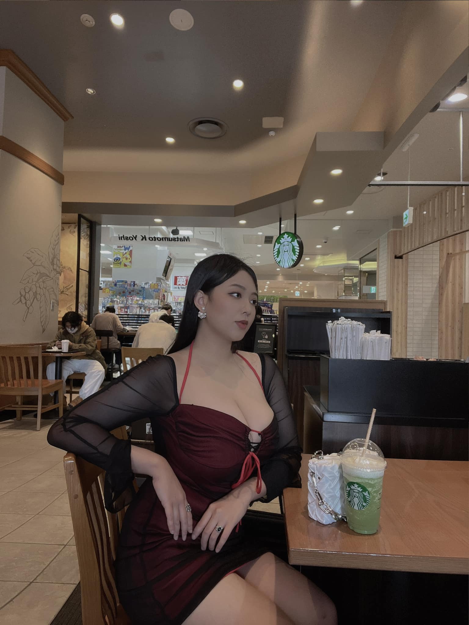 Hotgirl Tiktok, Hotgirl Facbook, Sexy, R1 Võ Thị Yến Nhi id=100011329367087