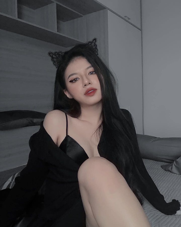 Vũ Nguyệt Linh Nquy3t.Lynq.02