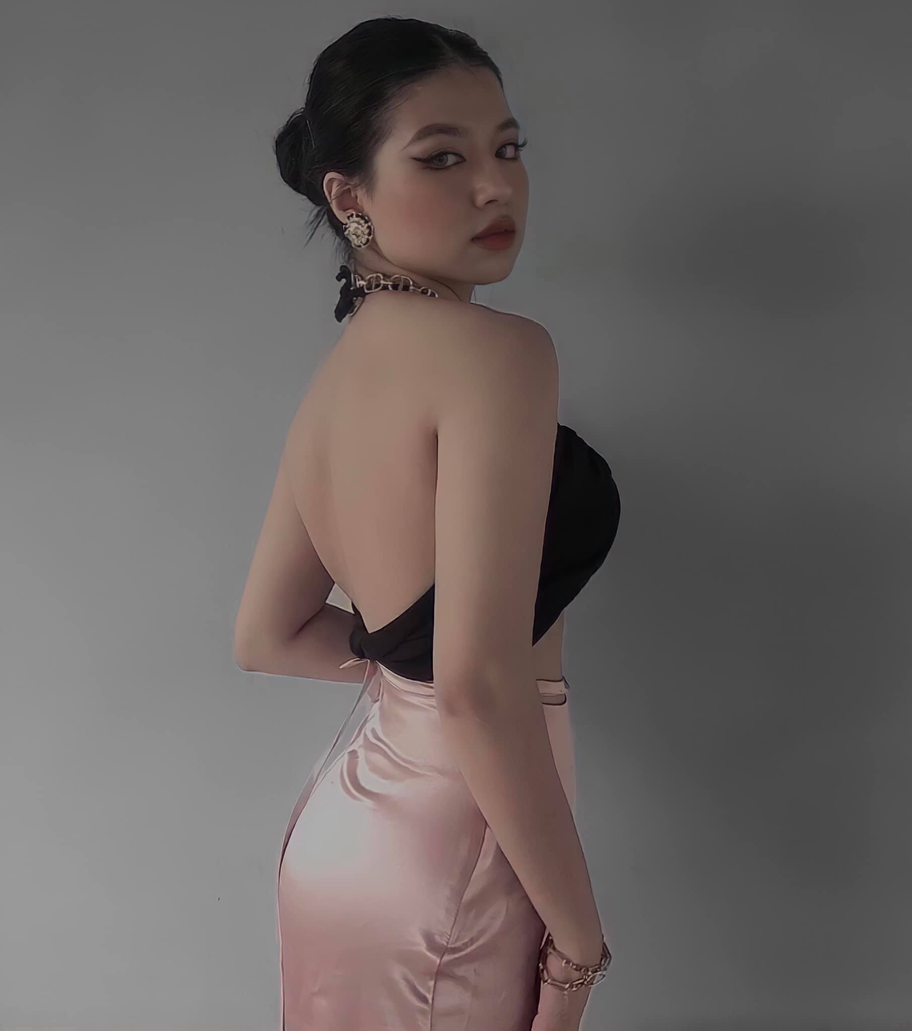 Vũ Nguyệt Linh Nquy3t.Lynq.02