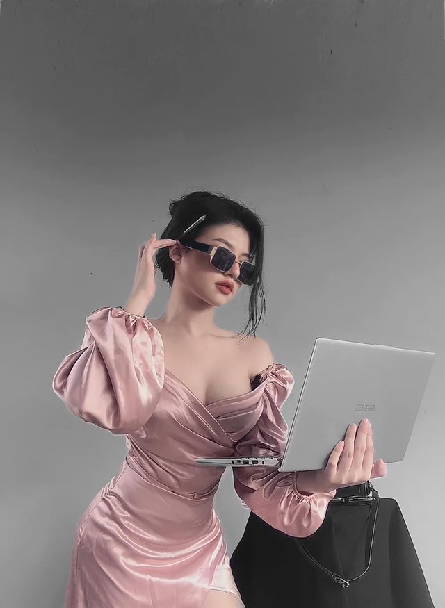 Vũ Nguyệt Linh Nquy3t.Lynq.02
