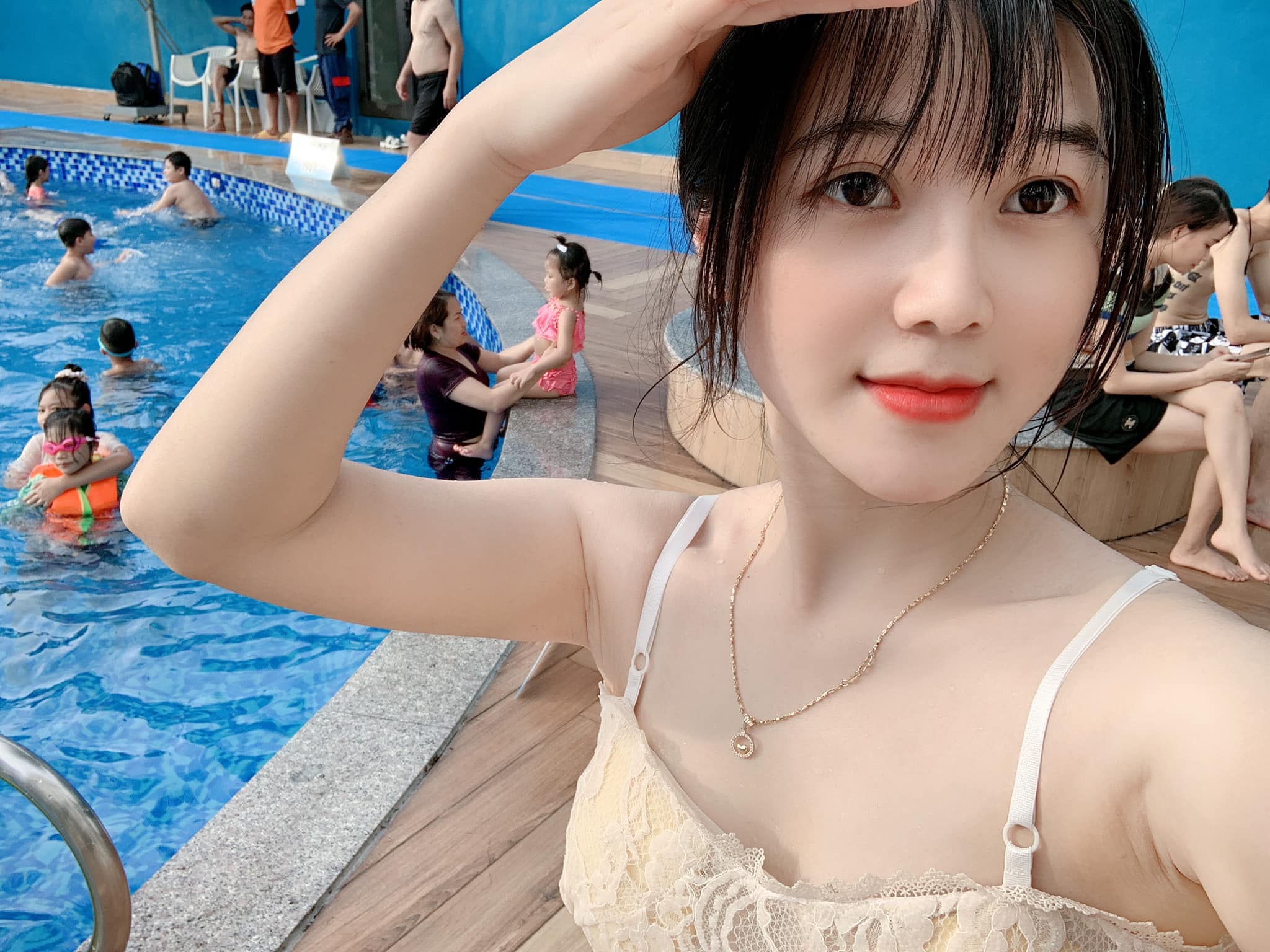 Vy Thỏ id=100013023824458