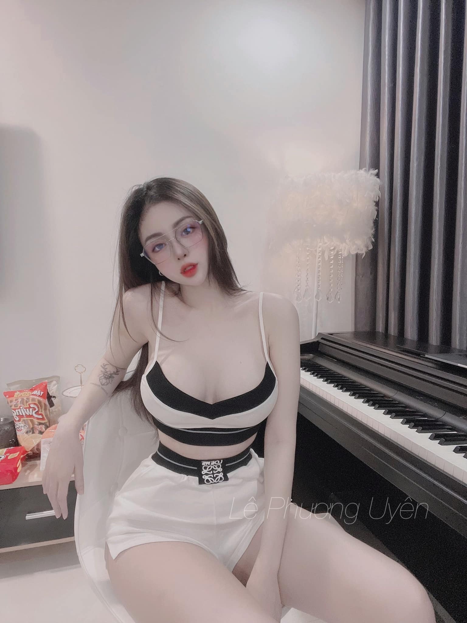 Ảnh Girl gym, Hotgirl Fitness, Ảnh gái tập gym, Girl tập gym, PT hotgirl, Huấn luyện viên hotgirl lê Phương uyên elena.le.125