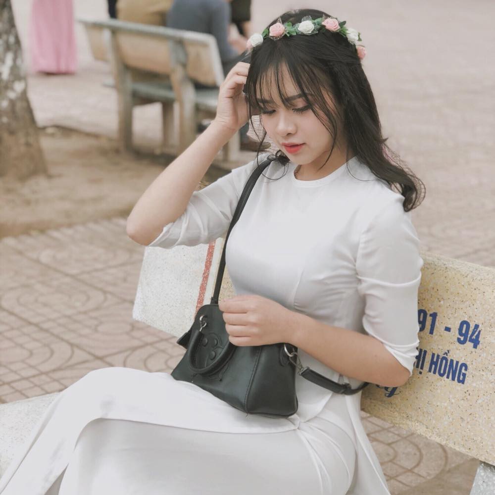 xinh, trắng, áo dài Cao Thu Trang ĐT Brazil 