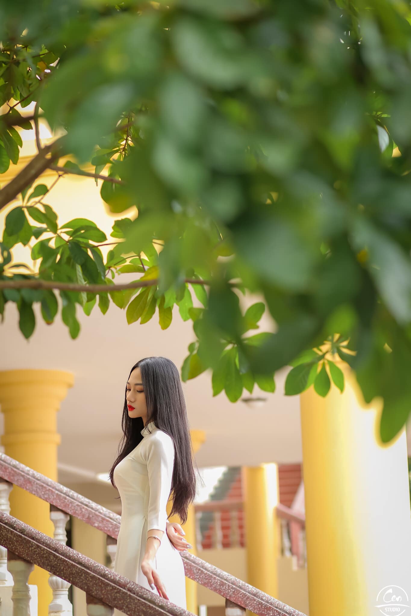 áo dài, trắng Dạ Thảo Ảnh Girl gym, Hotgirl Fitness, Ảnh gái tập gym, Girl tập gym, PT hotgirl, Huấn luyện viên hotgirl