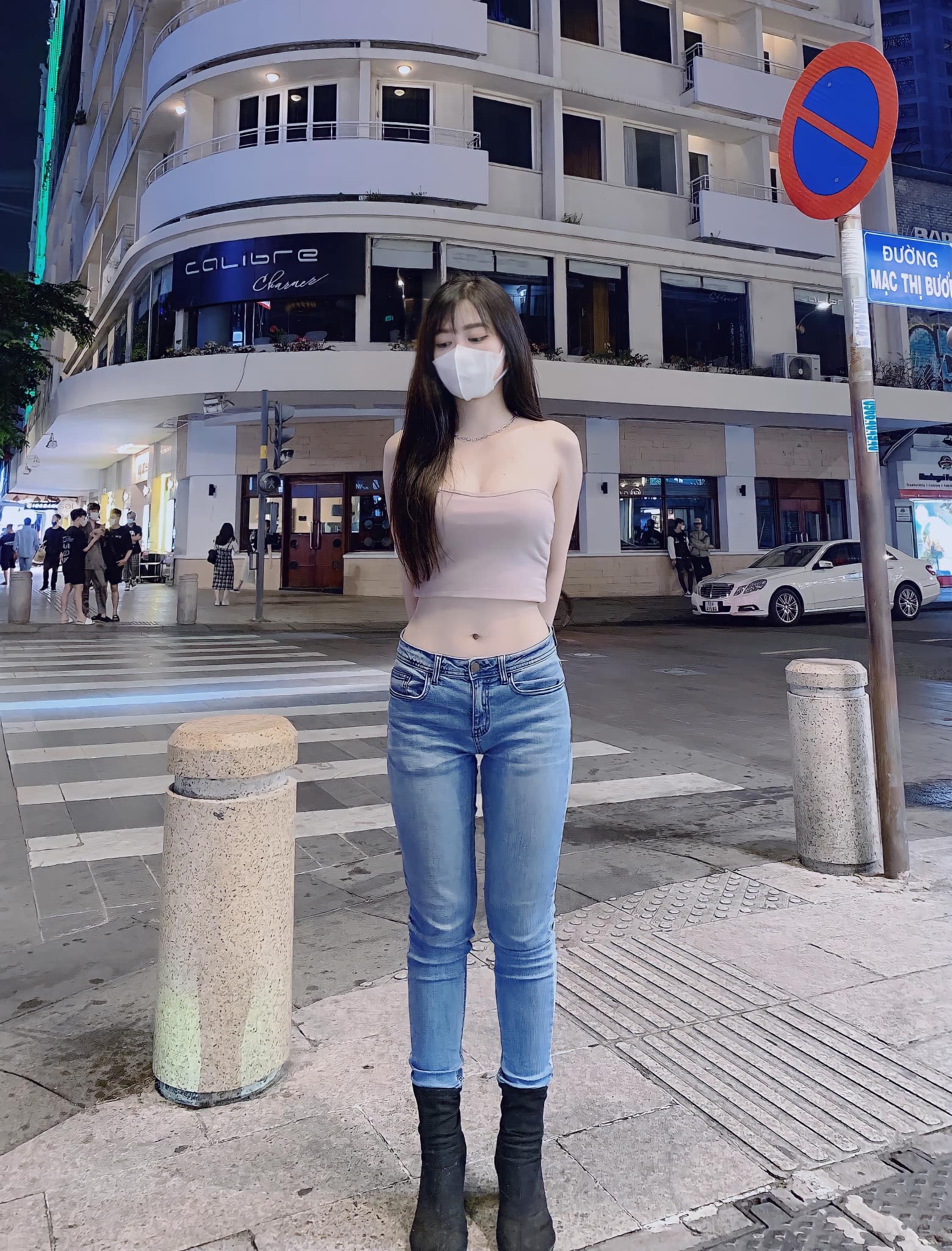 bự, trắng, nuột, xinh Kim Khánh