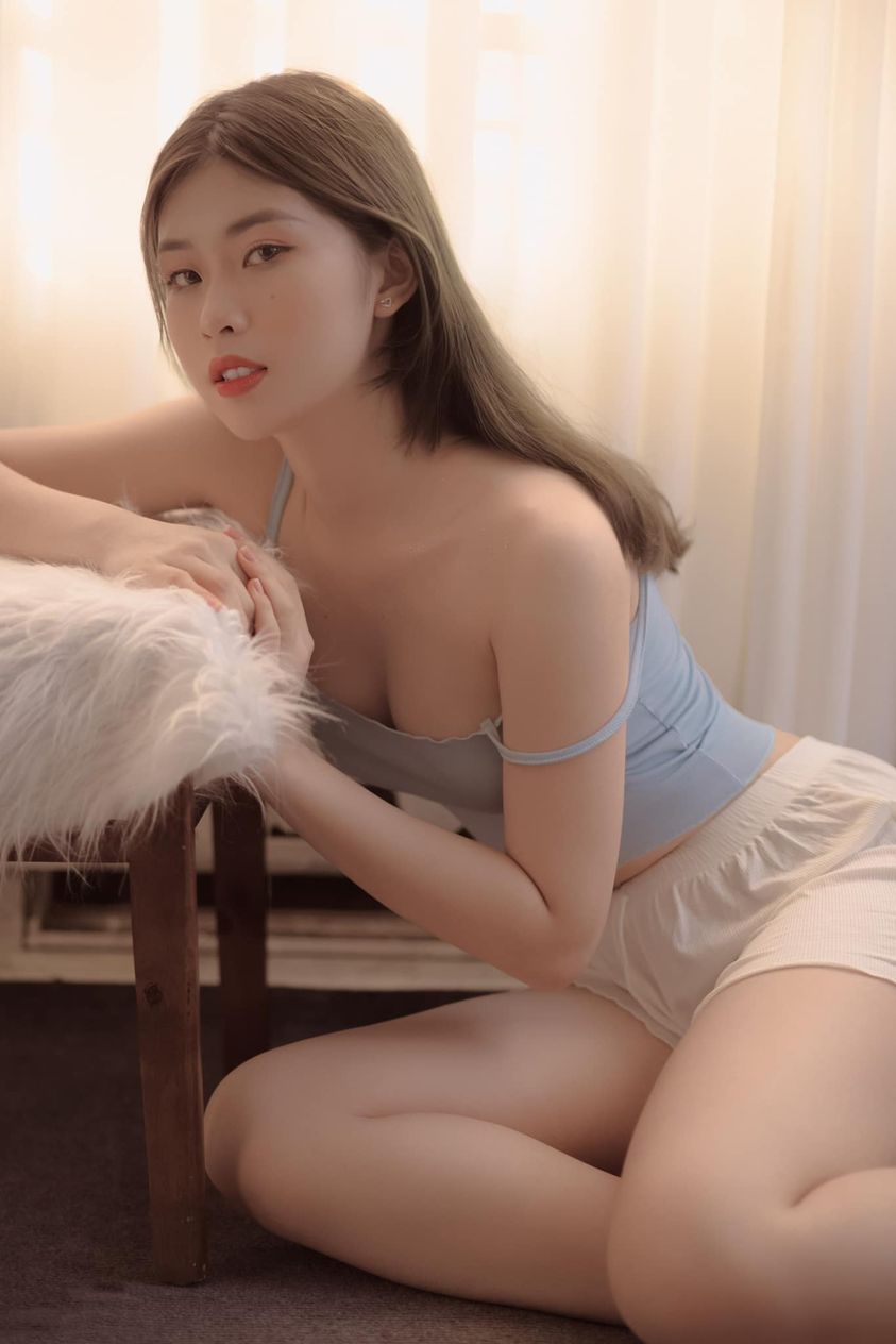 bự, r1, sexy, nuột Vũ Thùy Linh Hot facebook, Hot Instagram, Girl sexy, Girl dễ thương